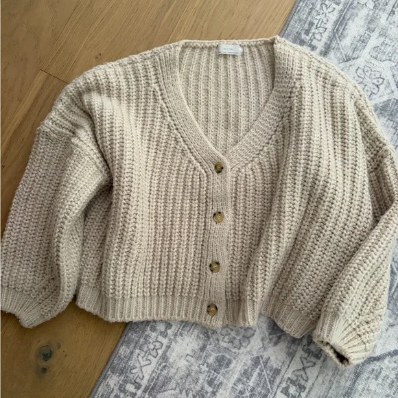 Oat and Fort Hailey Bieber Sweater Oversized Knit - Picture 2 of 3